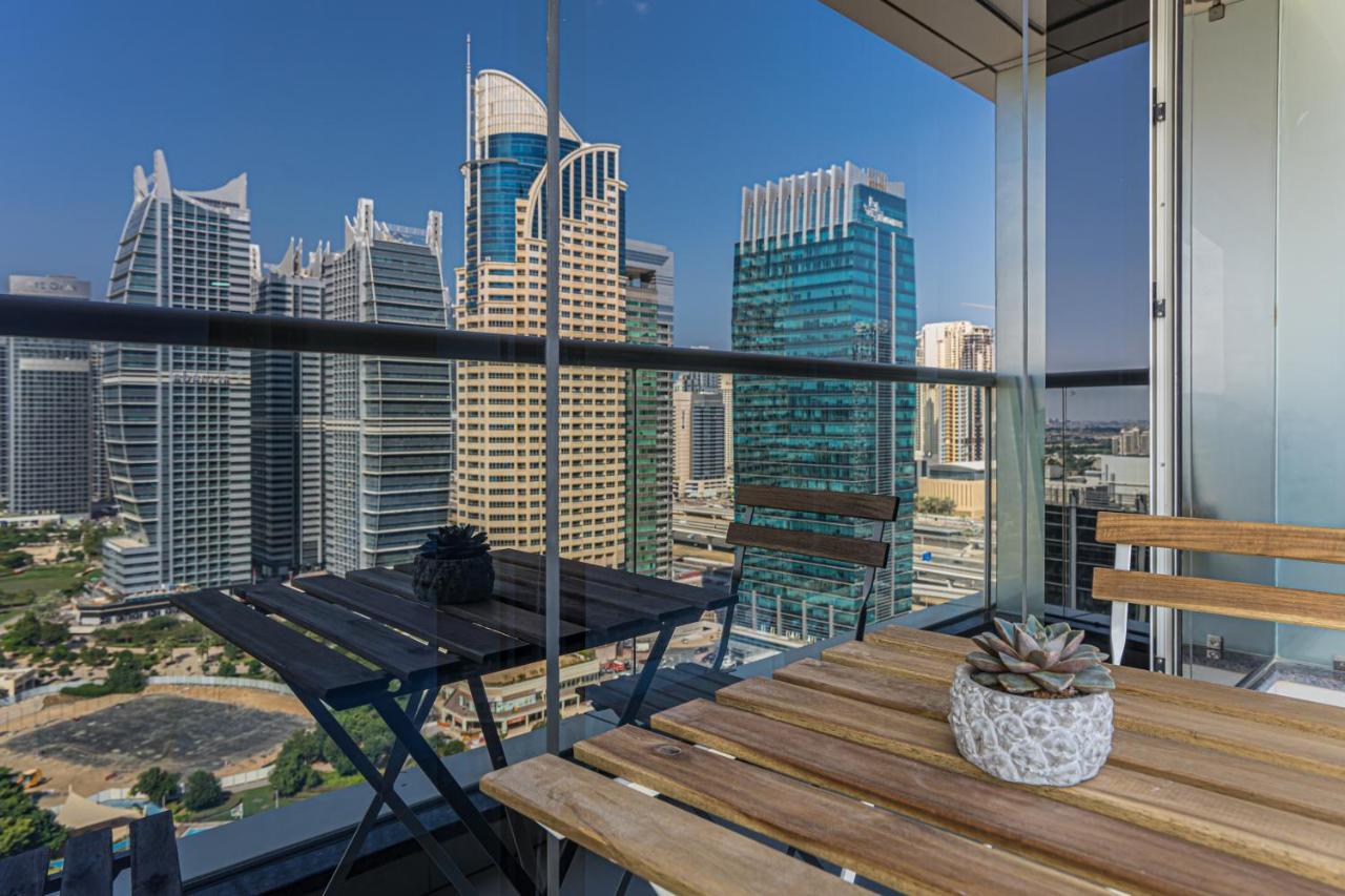Higuests - Modern Studio With Incredible City Skyline View Dubái Exterior foto